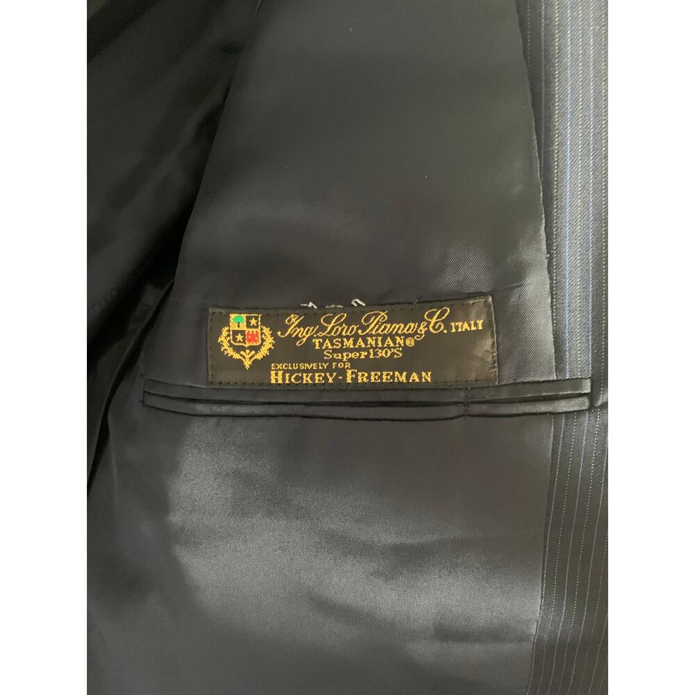 Hickey Freeman x Loro Piana 100% Worsted Wool Navy Pinstripe 2-Piece Suit 44L - Picture 2 of 16